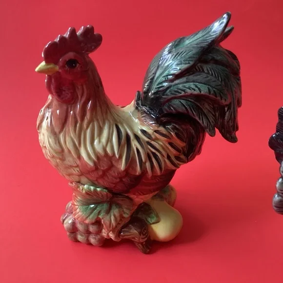 Colorful Fitz & Floyd Rooster Hen salt & Pepper Set - Picture 4 of 9